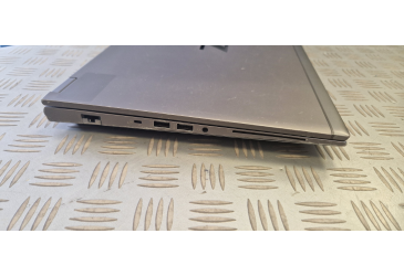 HP Zbook Fury 15 G7 sleva